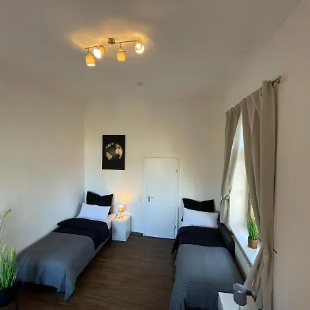 Charmante Am Neckar Apartment *